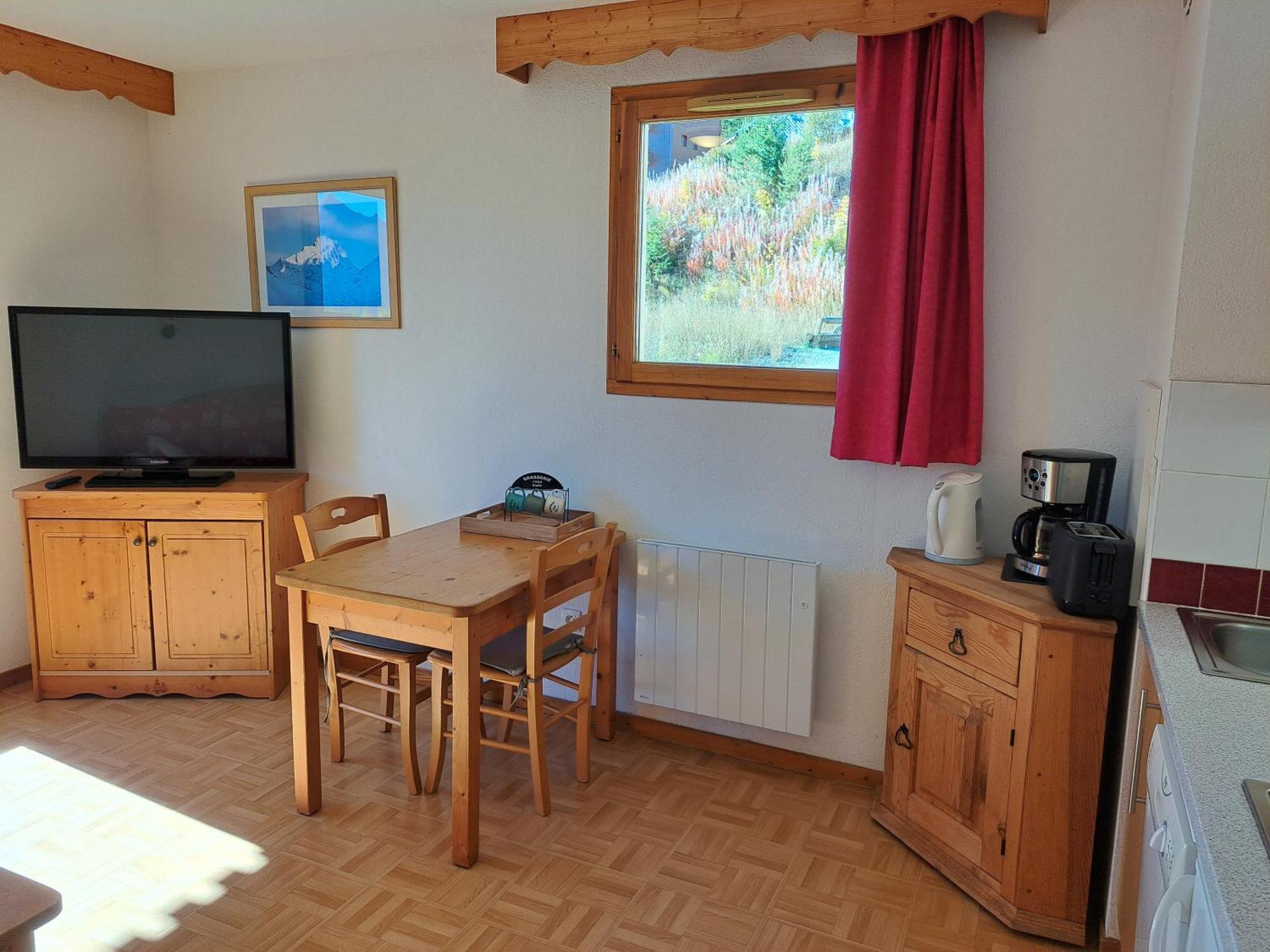 Apartment Avec Balcon - 2 Personnes *